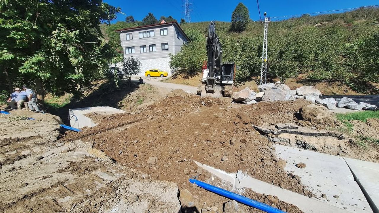 Cumayeri Taşlık’ta Menfez Çalışması Tamamlandı