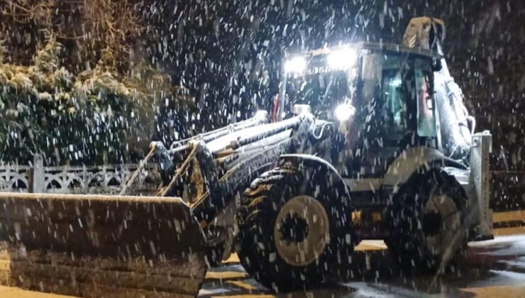 Başkan Yılmaz Yıldız: “Kar Yağışına Karşı Gece Boyu Sahadaydık”