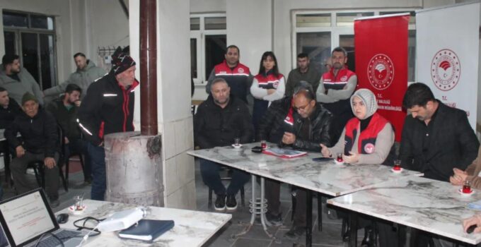 Yenivakıf Göleti ve Eğitimle 4.080 Dekar Tarım Arazisi Sulamaya Açıldı