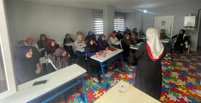Gümüşova’da “Peygamberimiz ve Aile Ahlakı” Konulu Konferanslar Düzenlendi