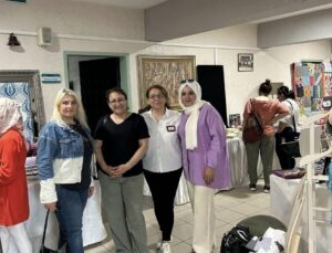 İYİ Parti Düzce’den Halk Eğitim Sergisine Ziyaret