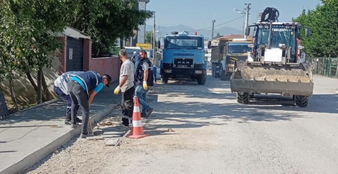 Çilimli’de Güvenli Yaya Ulaşımı İçin Çalışmalar Devam Ediyor