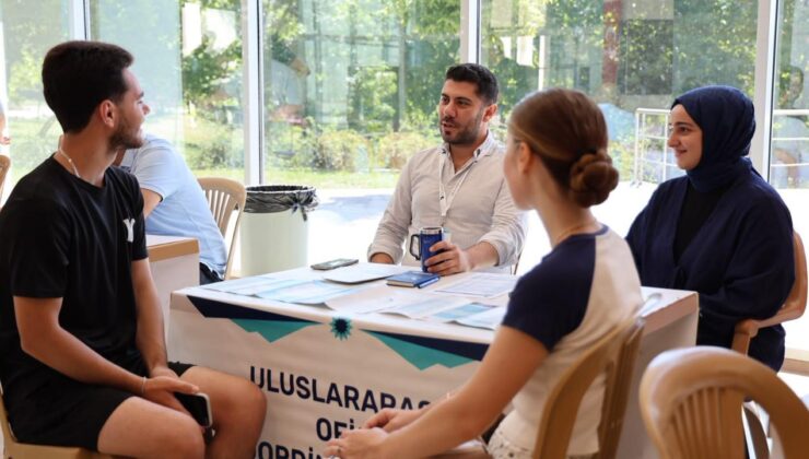 Aday Öğrenciler Düzce Üniversitesi’ni Yakından Tanıyor